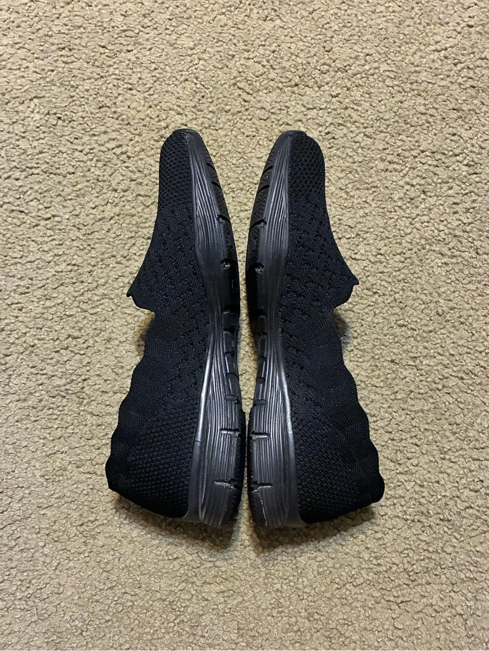Skechers breathable knit